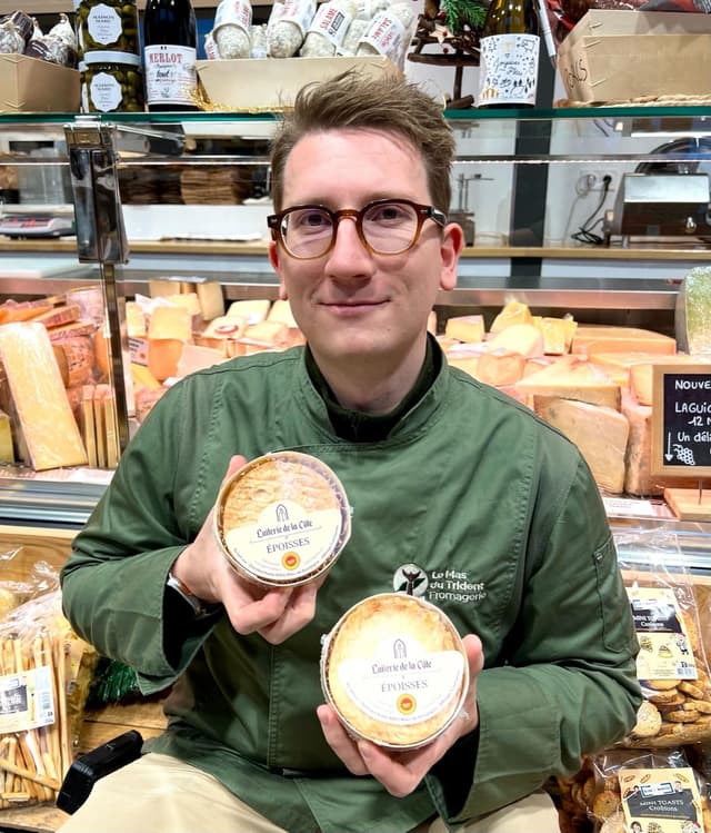 Louis Lemercier en veste de fromager